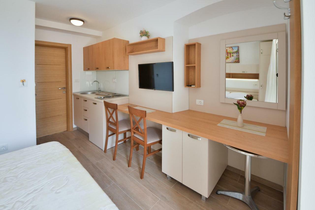 Apartmani Ljubo Rafailovic 2 Rafailovici Ngoại thất bức ảnh